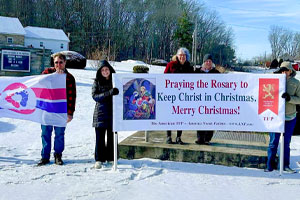 1,197 Rosary Rallies Fight to Keep Christ in Christmas